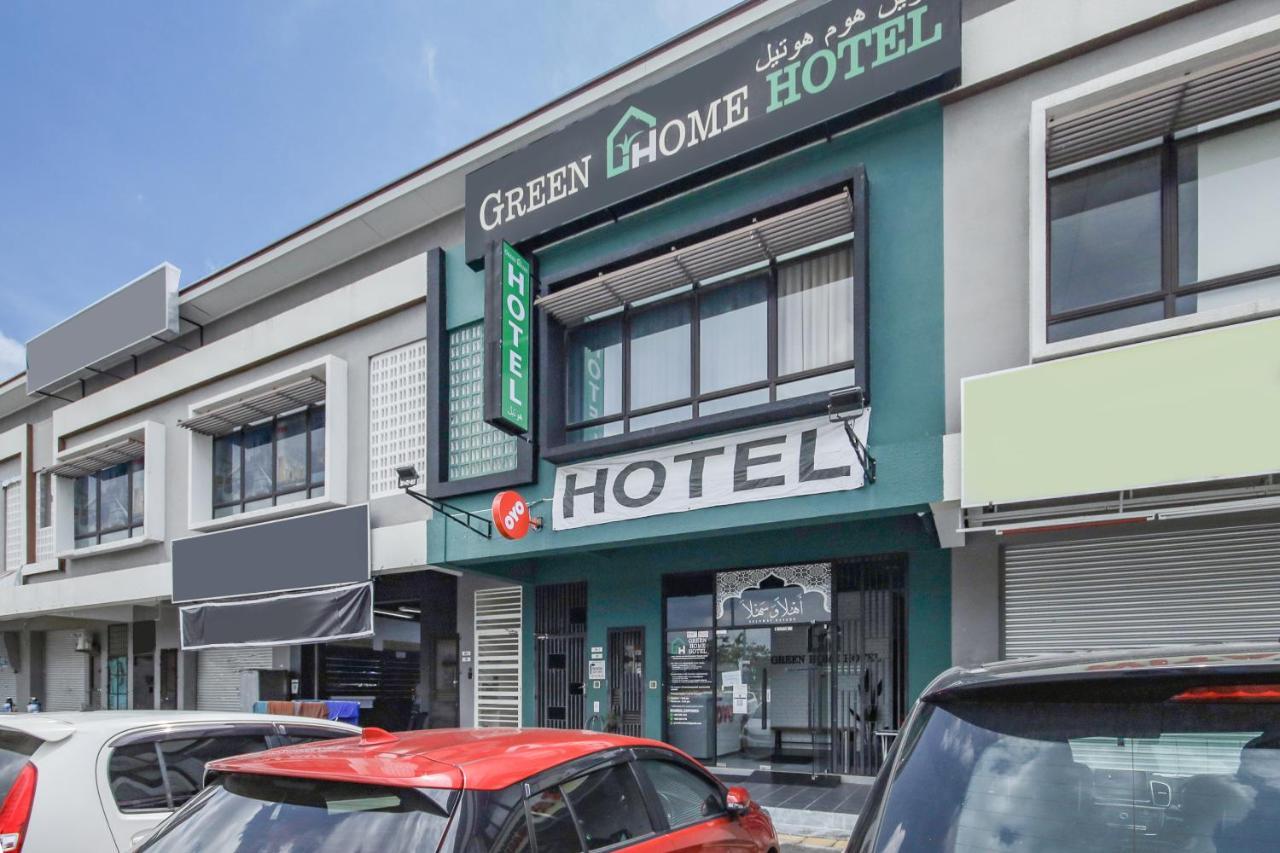 OYO 90399 Green Home Hotel syariah Sepang Buitenkant foto
