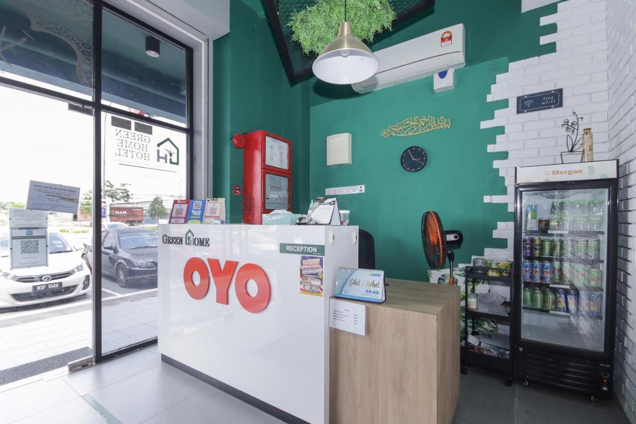 OYO 90399 Green Home Hotel syariah Sepang Buitenkant foto