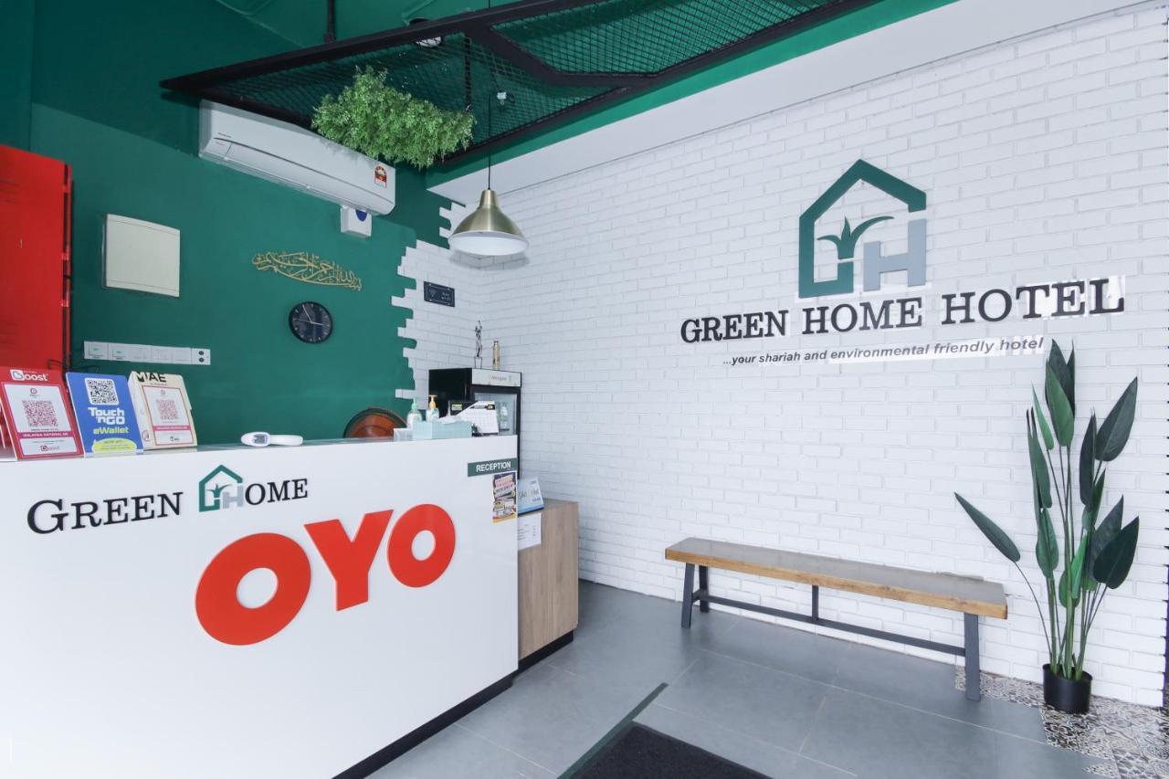OYO 90399 Green Home Hotel syariah Sepang Buitenkant foto