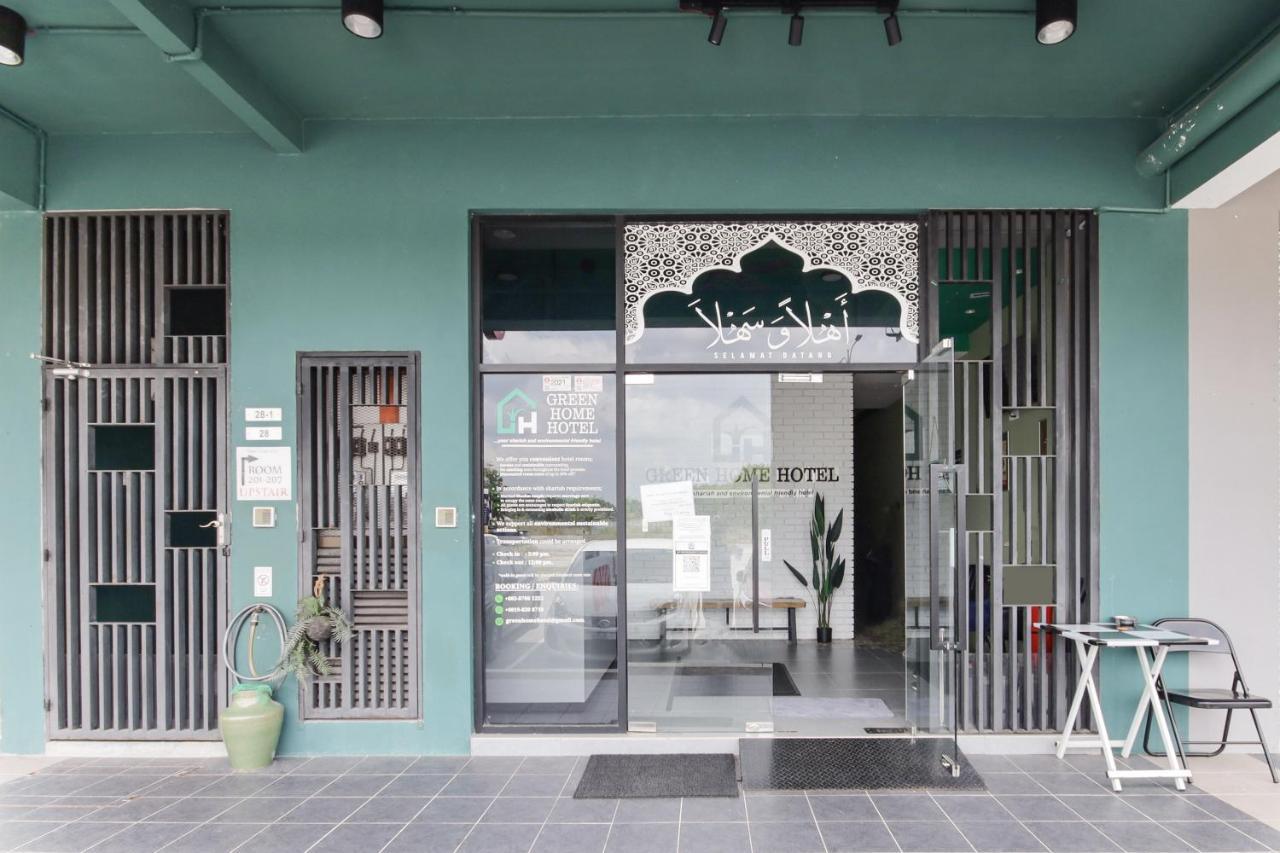 OYO 90399 Green Home Hotel syariah Sepang Buitenkant foto